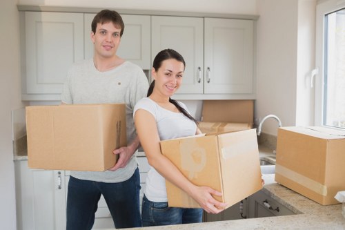 Secure packing of furniture for safe transport